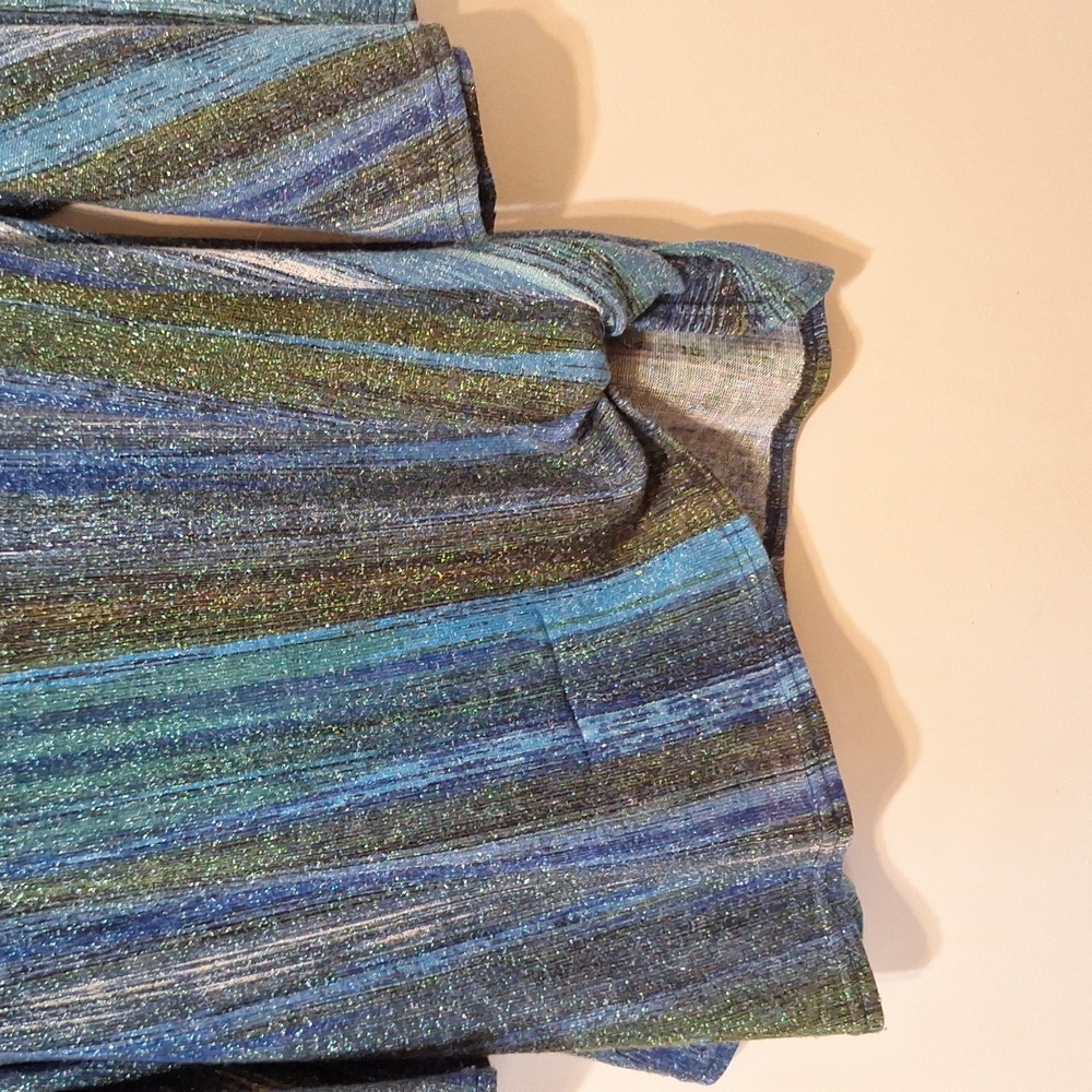 Cartise women's made in canada metallic stripe bell sleeve blouse size small - Picture 3 of 7